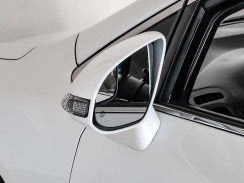 Used 2013 Toyota Venza LE w/ LE Convenience Pkg image 33