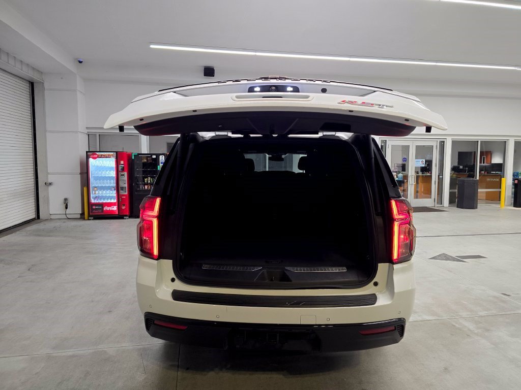 Used 2024 Chevrolet Suburban RST RWD image 42