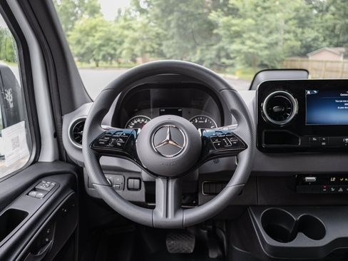 New 2026 Mercedes-Benz Sprinter 2500 image 21