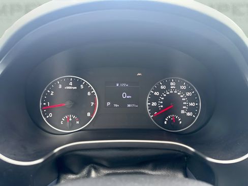 Used 2021 Kia Seltos S FWD image 17