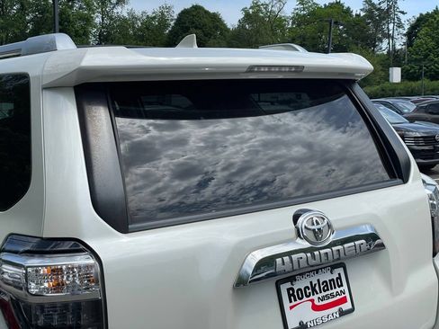 Used 2022 Toyota 4Runner Limited AWD/4WD image 35