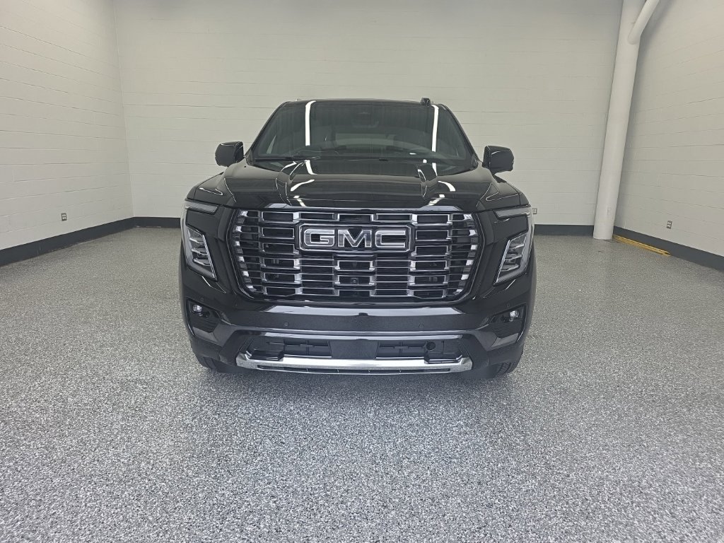 Used 2025 GMC Yukon Denali Ultimate AWD/4WD image 8
