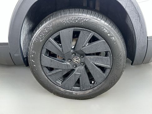 New 2026 Volkswagen Atlas SE image 31