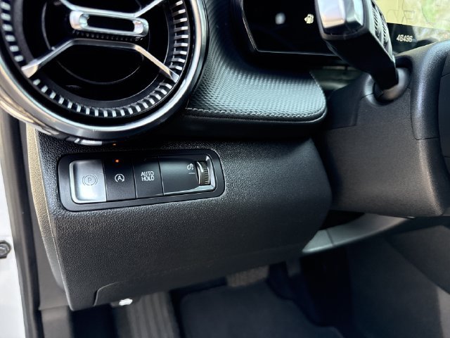 Used 2025 Chevrolet Equinox LT w/ Convenience Package II FWD image 38