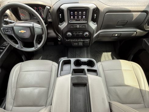 Used 2022 Chevrolet Silverado 1500 Custom AWD/4WD image 18