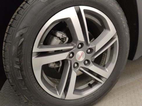 Used 2019 GMC Terrain SLT w/ Preferred Package image 31