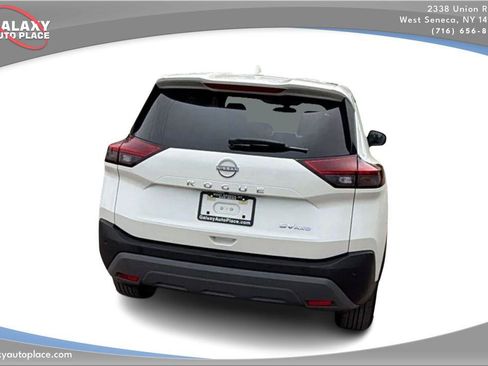 Used 2023 Nissan Rogue SV AWD/4WD image 6