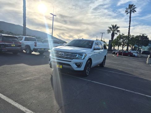 Used 2021 Ford Expedition Max Limited image 3