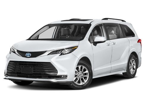 Used 2023 Toyota Sienna XLE image 1
