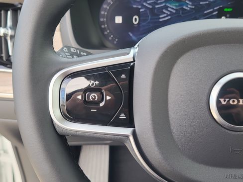 New 2026 Volvo XC90 T8 Plus image 12