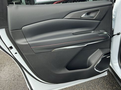 New 2026 Chevrolet Traverse RS w/ LPO, Floor Liner Package image 13