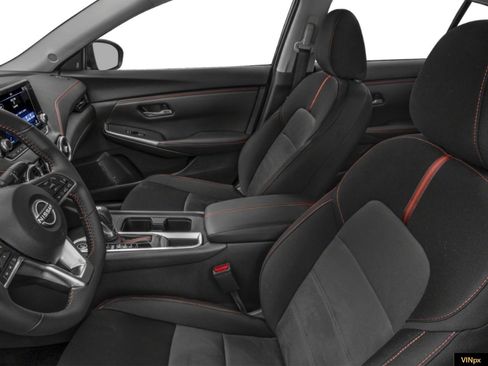 New 2025 Nissan Sentra SR w/ Midnight Edition image 6