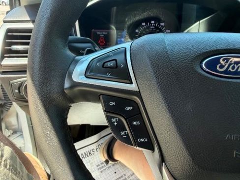 Used 2016 Ford Fusion Titanium FWD image 20