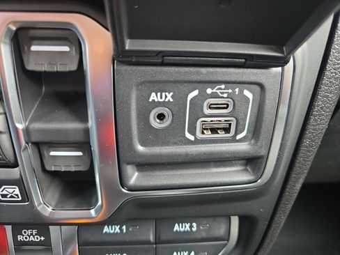 New 2026 Jeep Gladiator Mojave AWD/4WD image 18