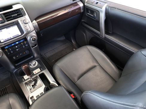 Used 2018 Toyota 4Runner Limited AWD/4WD image 17