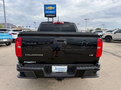 Certified 2021 Chevrolet Colorado Z71 w/ Z71 Midnight Edition AWD/4WD image 7