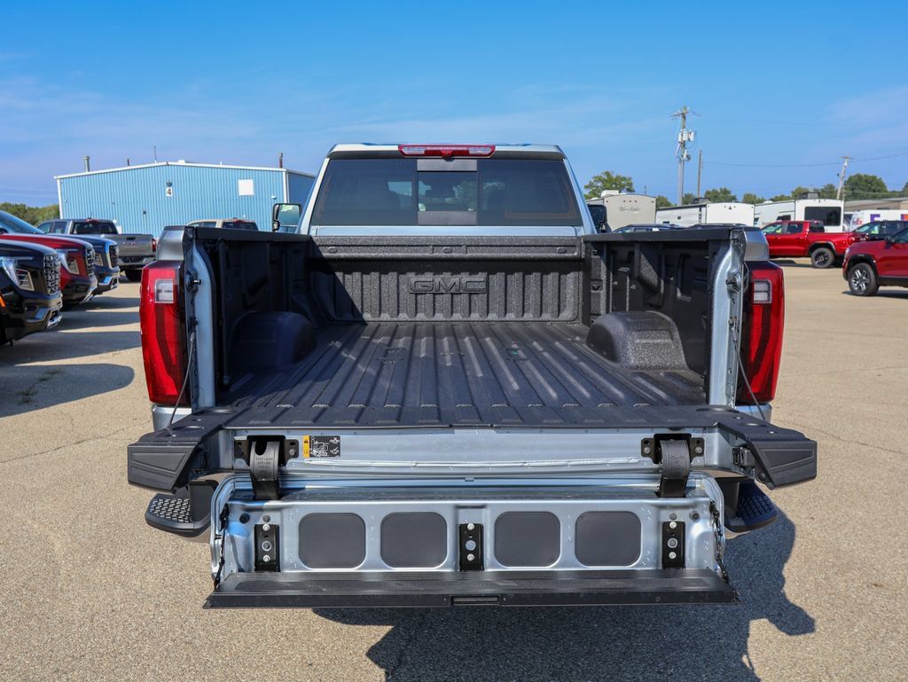New 2026 GMC Sierra 2500 SLT w/ SLT Premium Package AWD/4WD image 5