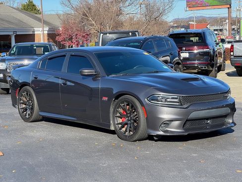 Used 2018 Dodge Charger R/T Scat Pack w/ Dynamics Package image 1