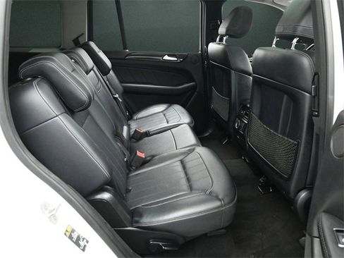 Used 2016 Mercedes-Benz GL 450 4MATIC w/ Premium I Package image 18