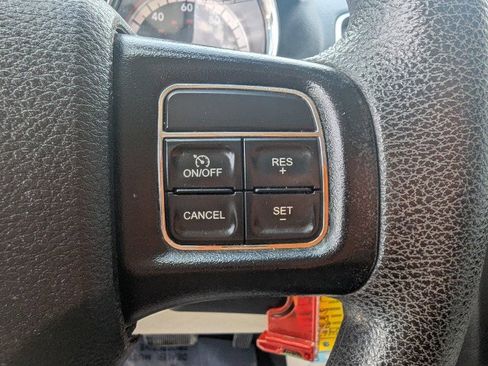Used 2018 Dodge Grand Caravan SE w/ UConnect Hands-Free Group FWD image 14