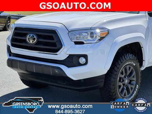 Used 2023 Toyota Tacoma SR5 w/ Technology Package image 31