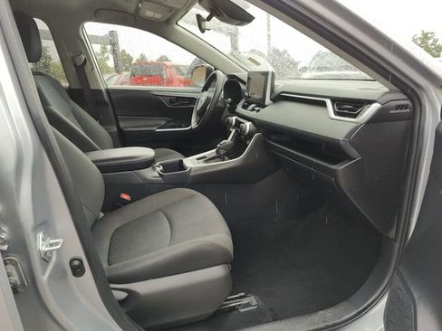 Used 2024 Toyota RAV4 LE image 27