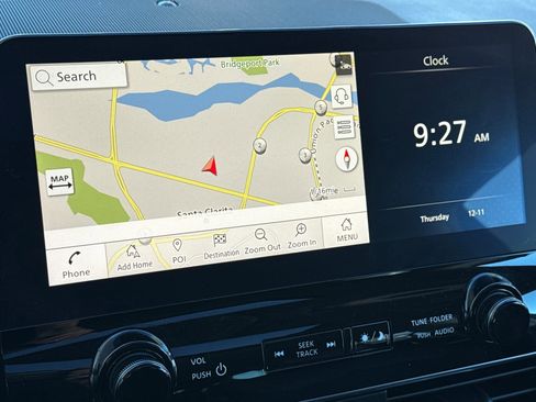 Used 2022 Nissan Armada SL w/ Captain's Chairs Package image 17