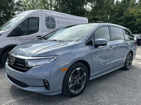 Used 2024 Honda Odyssey Elite image 5