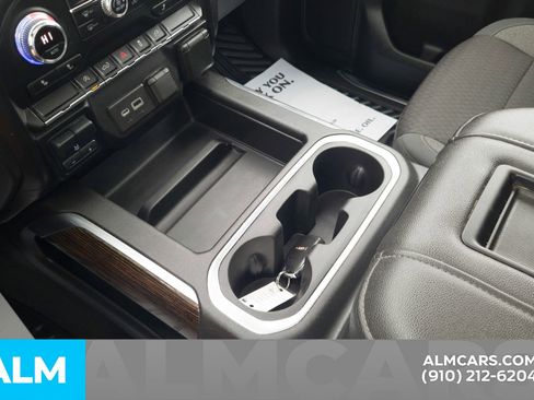 Used 2021 GMC Sierra 1500 Elevation w/ Preferred Package image 32