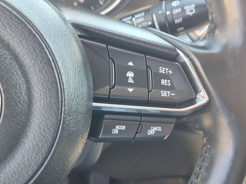 Used 2018 MAZDA CX-5 Touring w/ Preferred Equipment Package FWD image 19