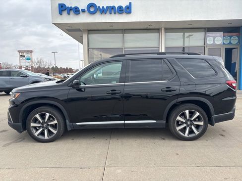 Certified 2023 Honda Pilot Touring image 8