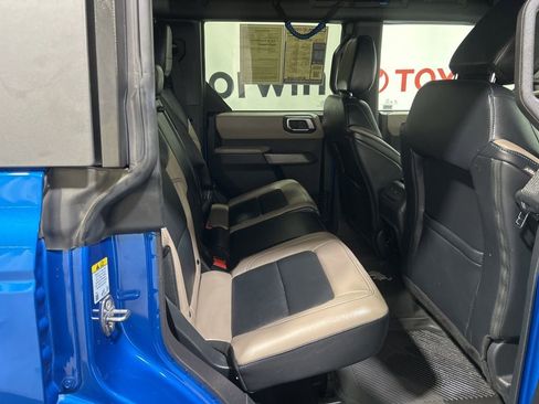 Used 2022 Ford Bronco Wildtrak AWD/4WD image 14