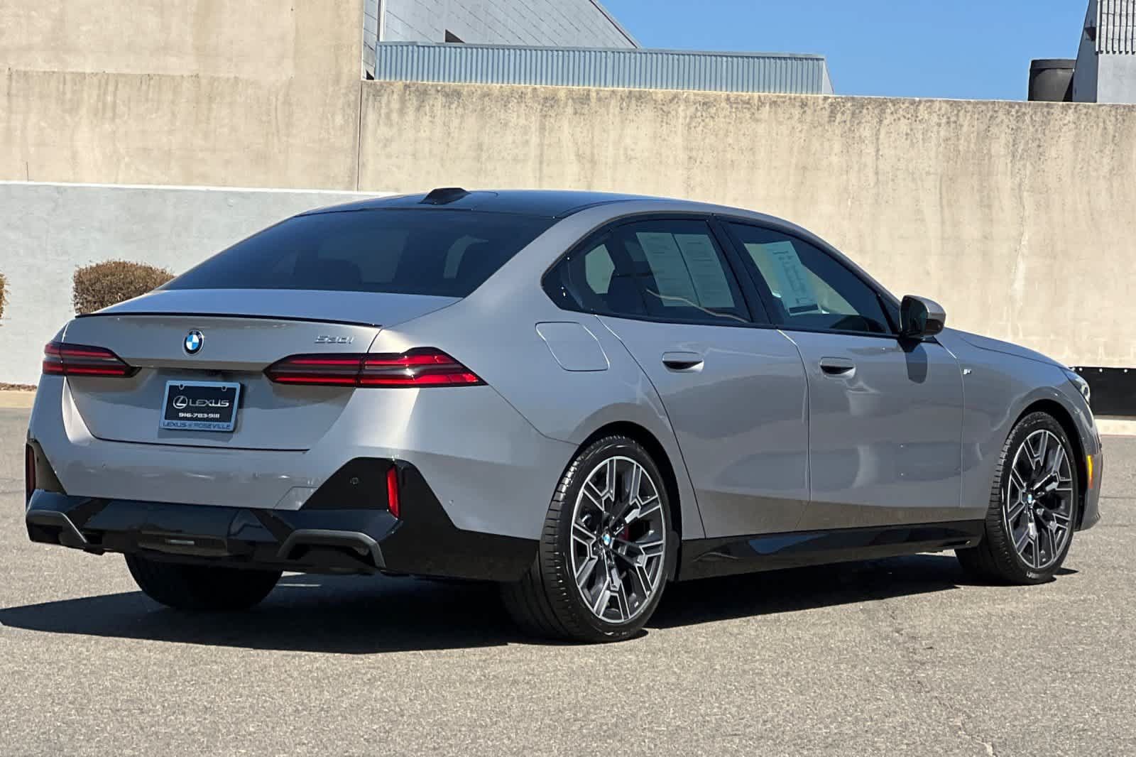 Used 2024 BMW 530i w/ Executive Package RWD image 2