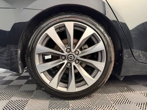 Used 2022 Nissan Maxima Platinum FWD image 33