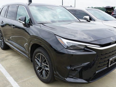 Used 2026 Lexus TX 350 AWD image 3