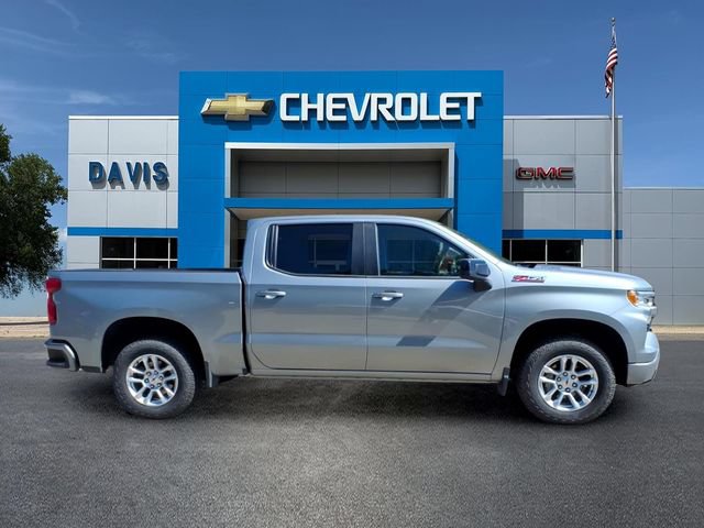 Used 2023 Chevrolet Silverado 1500 RST AWD/4WD image 2