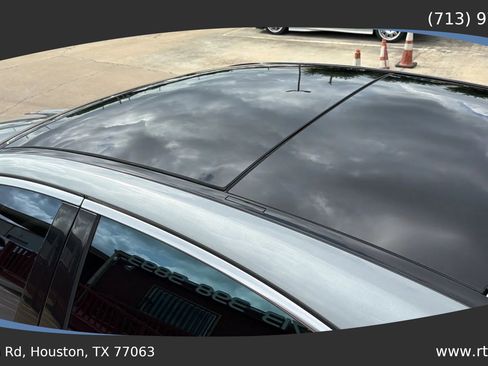 Used 2014 Mercedes-Benz S 550 Sedan image 18