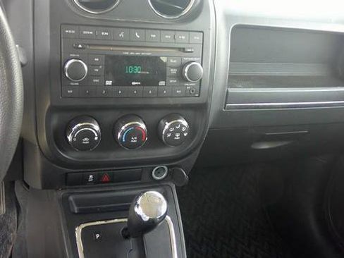 Used 2012 Jeep Patriot Sport image 7