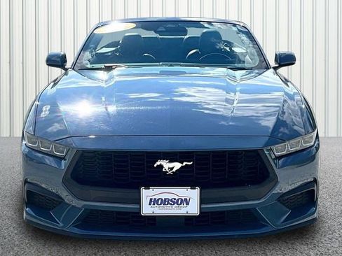 Used 2025 Ford Mustang Premium RWD image 3
