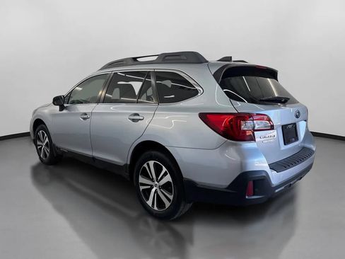 Used 2019 Subaru Outback 2.5i Limited AWD/4WD image 7