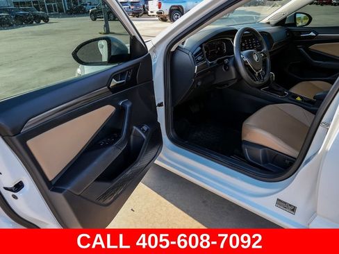 Used 2020 Volkswagen Jetta SEL FWD image 32