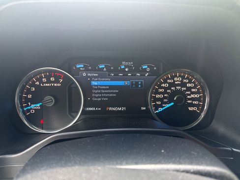 Used 2016 Ford F150 Limited w/ Trailer Tow Package image 17