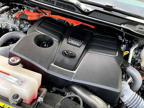 Used 2022 Toyota Tundra TRD Pro AWD/4WD image 36