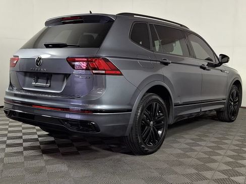 Used 2022 Volkswagen Tiguan SE R-Line AWD/4WD image 9