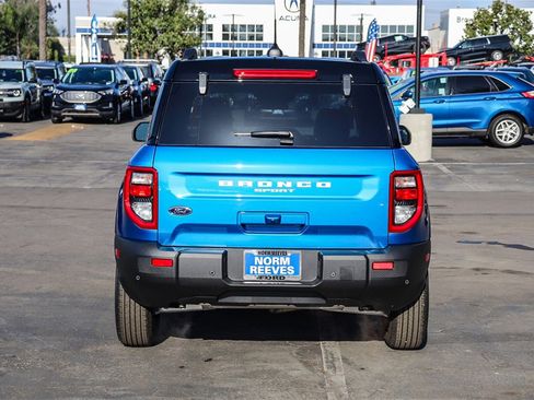 Used 2025 Ford Bronco Sport Outer Banks image 7