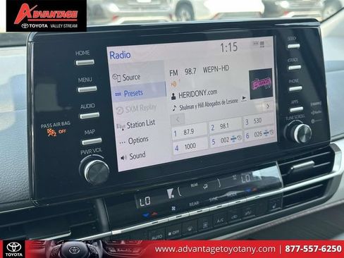Used 2021 Toyota Sienna XLE AWD/4WD image 32