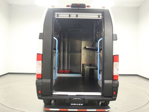 Used 2024 RAM ProMaster 3500 w/ Delivery Van Package image 12