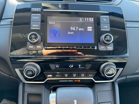 Used 2017 Honda CR-V LX image 18