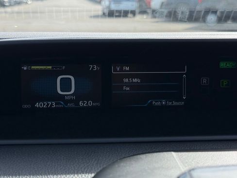 Used 2022 Toyota Prius Prime XLE FWD image 32