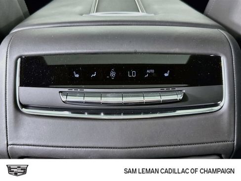Used 2025 Cadillac Escalade Sport Platinum w/ LPO, ONYX Package AWD/4WD image 28